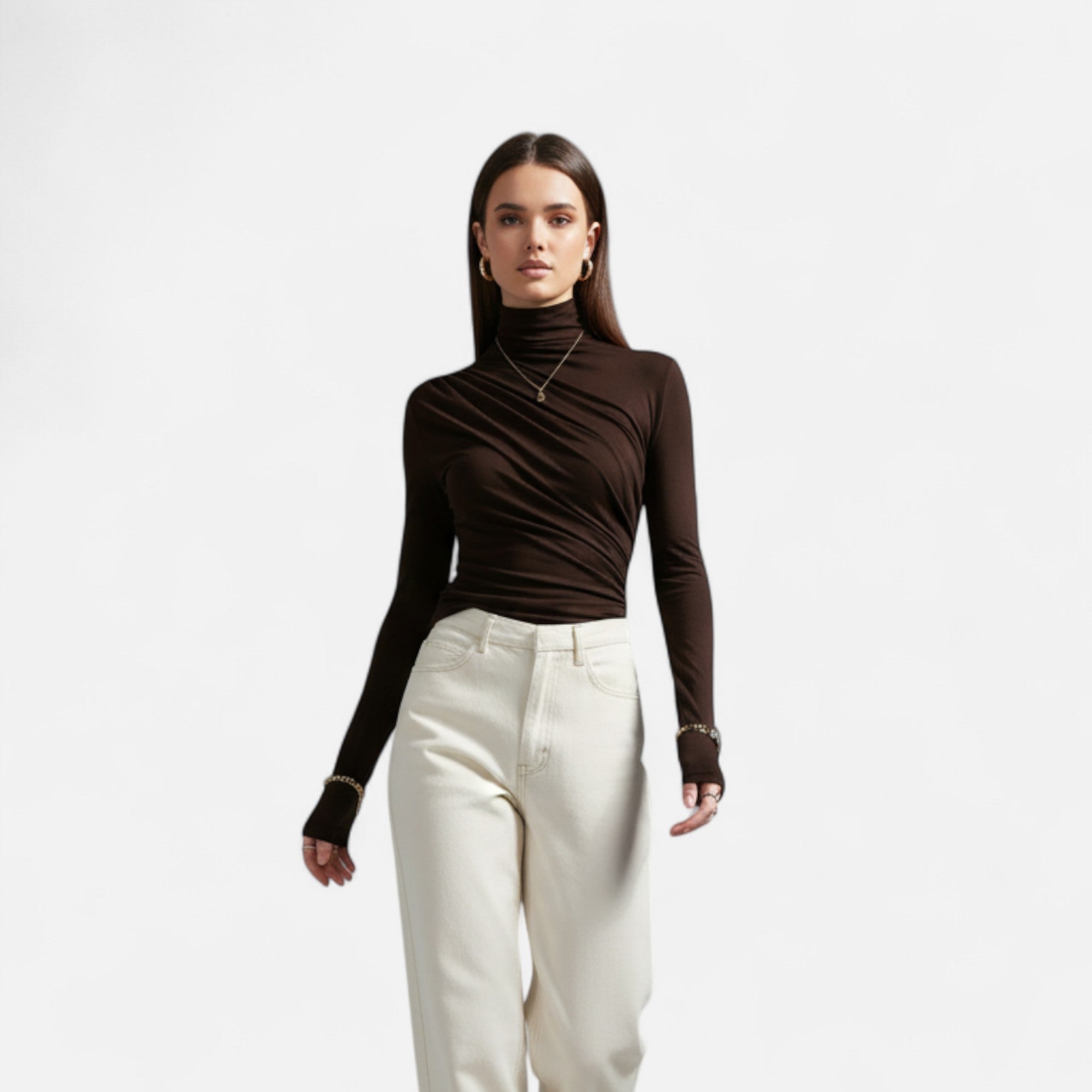 Blusa de cuello alto con detalle fruncido: estilo elegante para ir a la oficina o a la cena. 1