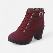 Botines de tacón cuadrado: estilo urbano chic para mujer 8