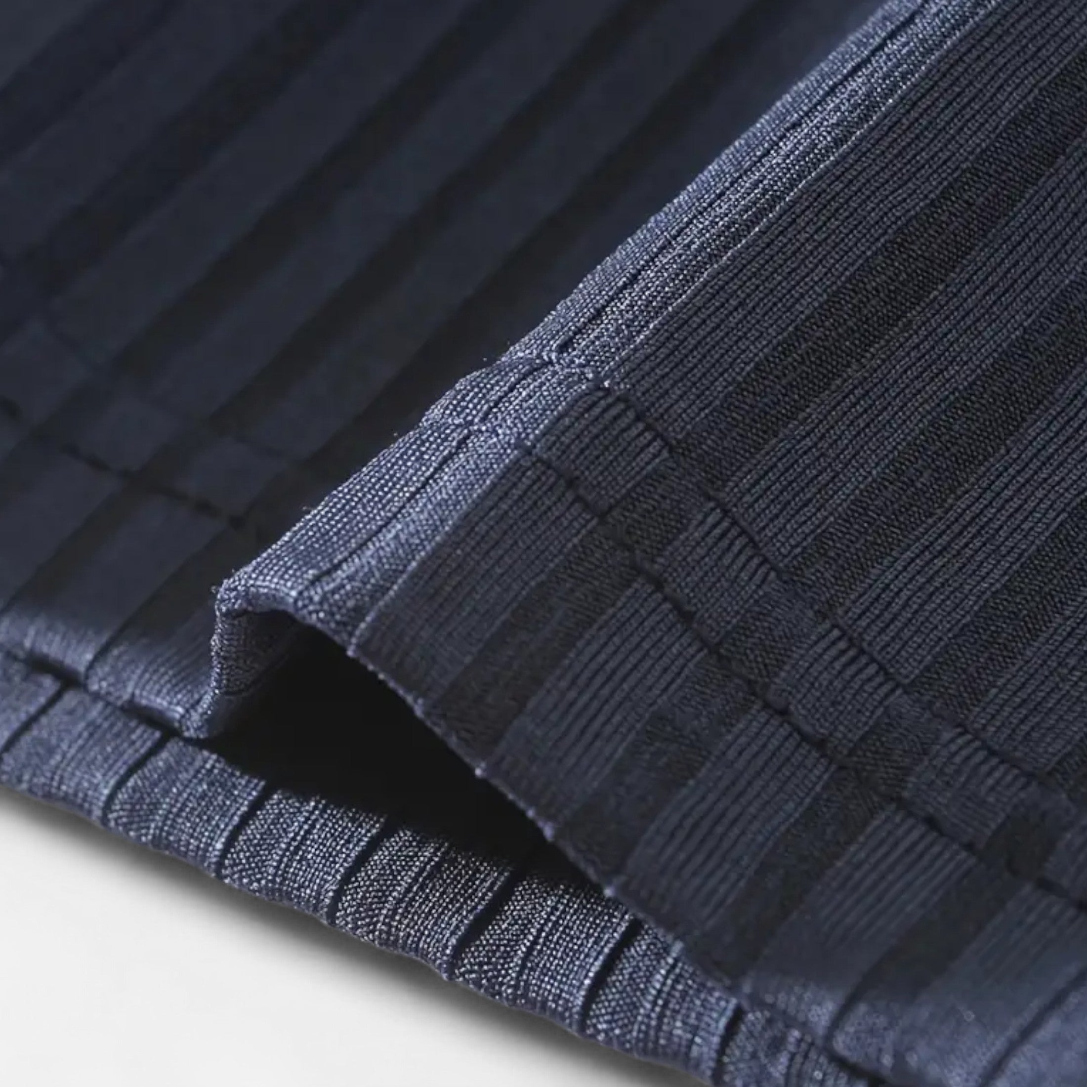 Camiseta de manga larga acanalada – Tejido suave – Sofisticación informal 6