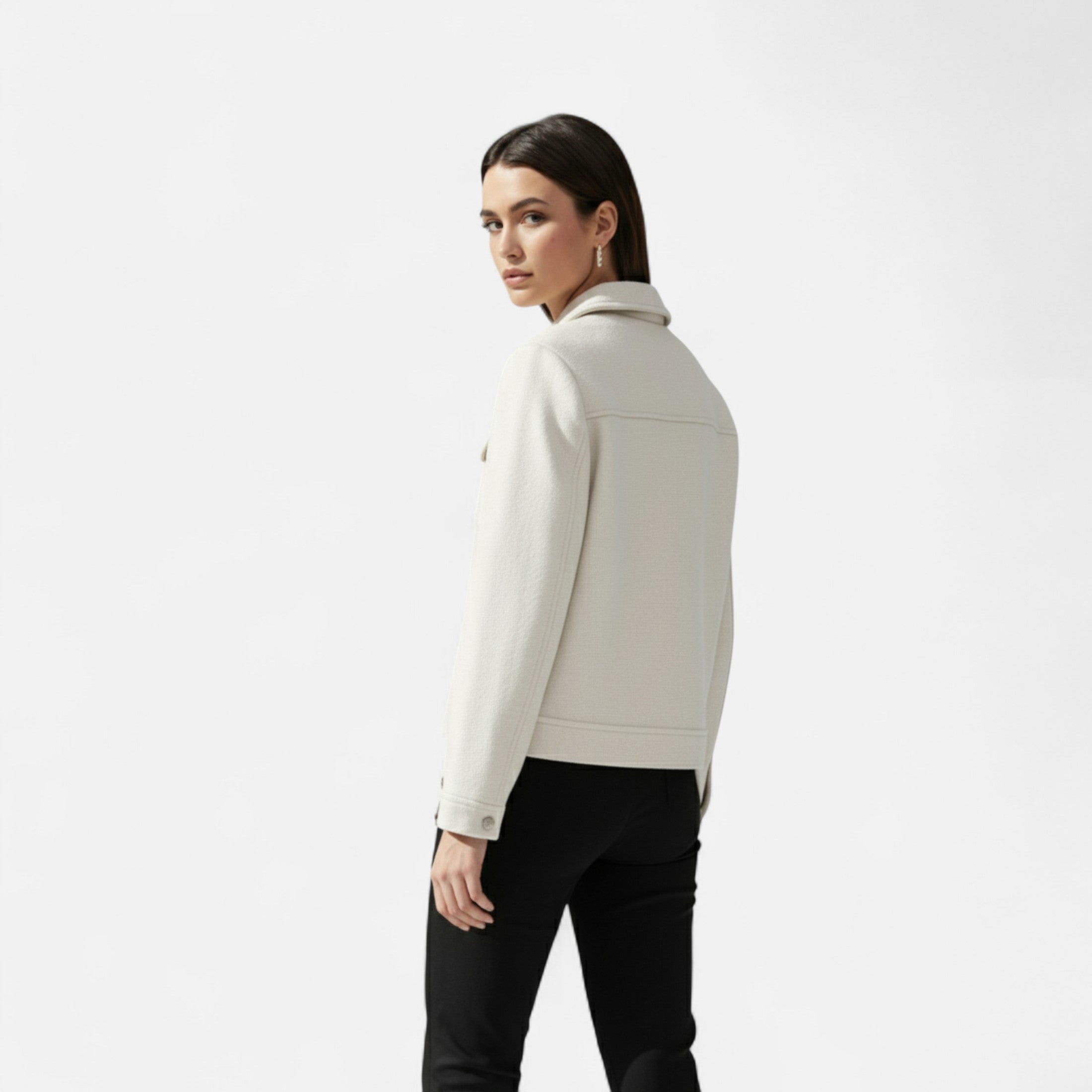 Chaqueta con cuello de solapa – Diseño ligero – Imprescindible elegante para el invierno 2