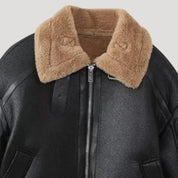 Chaqueta con ribete de piel de oveja: estilo elegante para el invierno 4