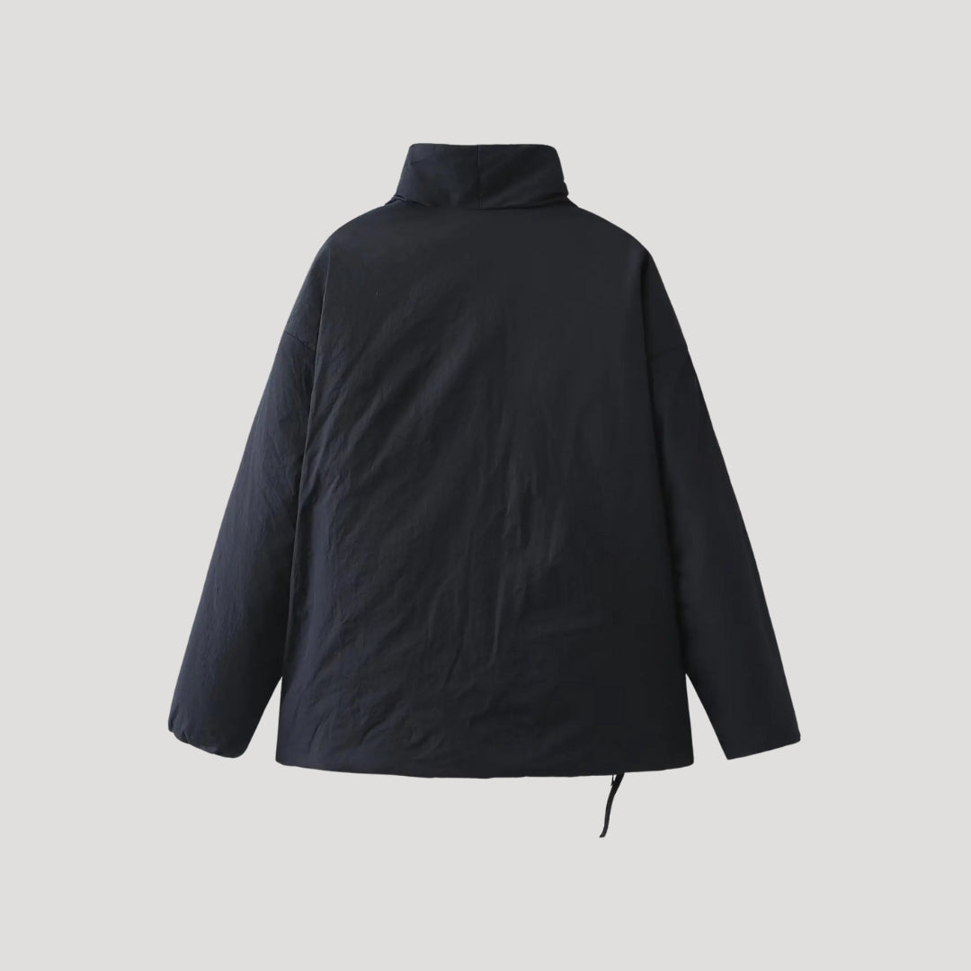 Chaqueta cruzada con lazo en la cintura: estilo de capas sin esfuerzo 3