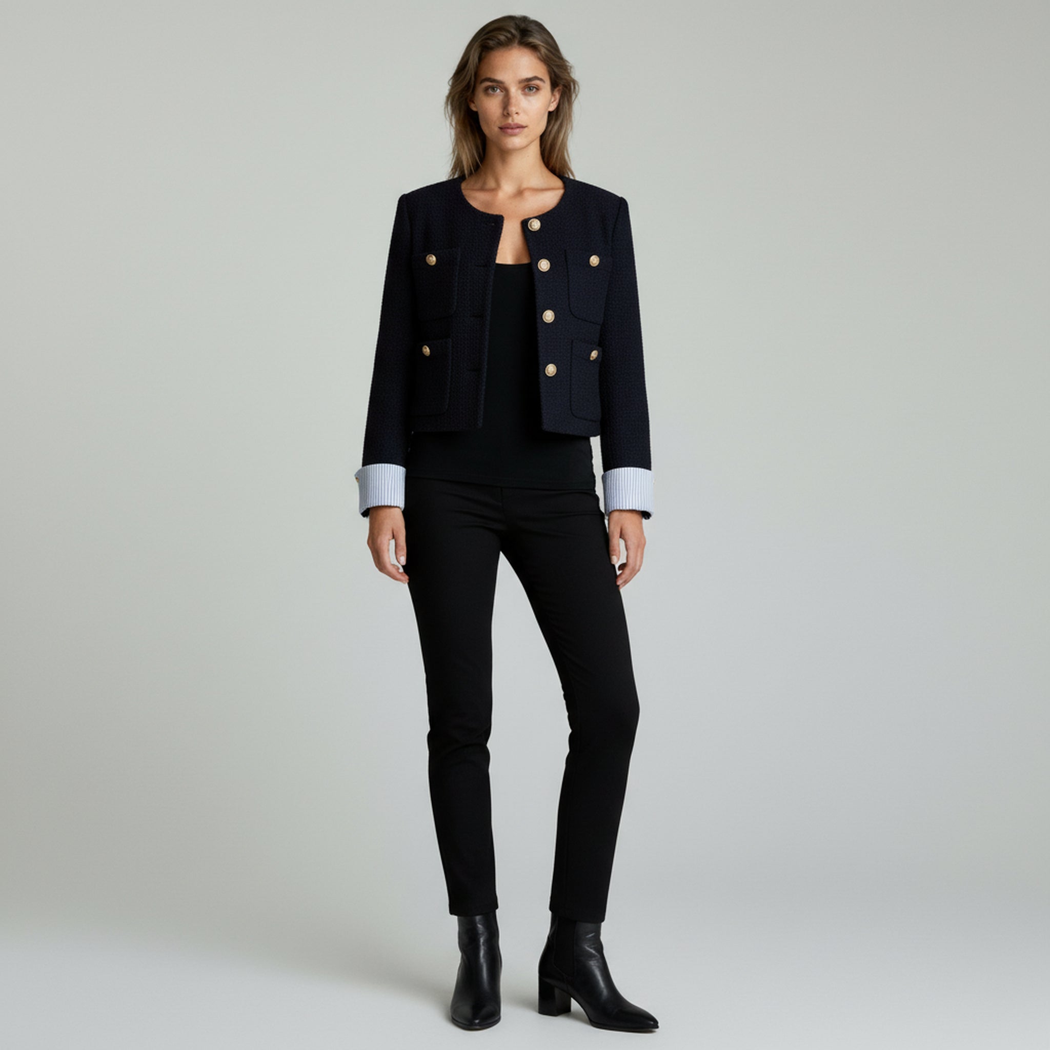 Chaqueta de traje con diseño de empalme: look elegante para la oficina o informal 1