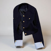 Chaqueta de traje con diseño de empalme: look elegante para la oficina o informal 4