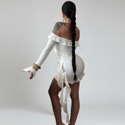 Minivestido con volantes en los hombros – Look elegante para fiesta