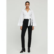 Polo con detalle de pajarita: estilo informal y chic para un brunch. 1