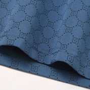 Polo con estampado de monograma: look elegante y lujoso 6