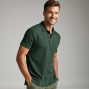 Polo de punto texturizado: look informal y elegante 1