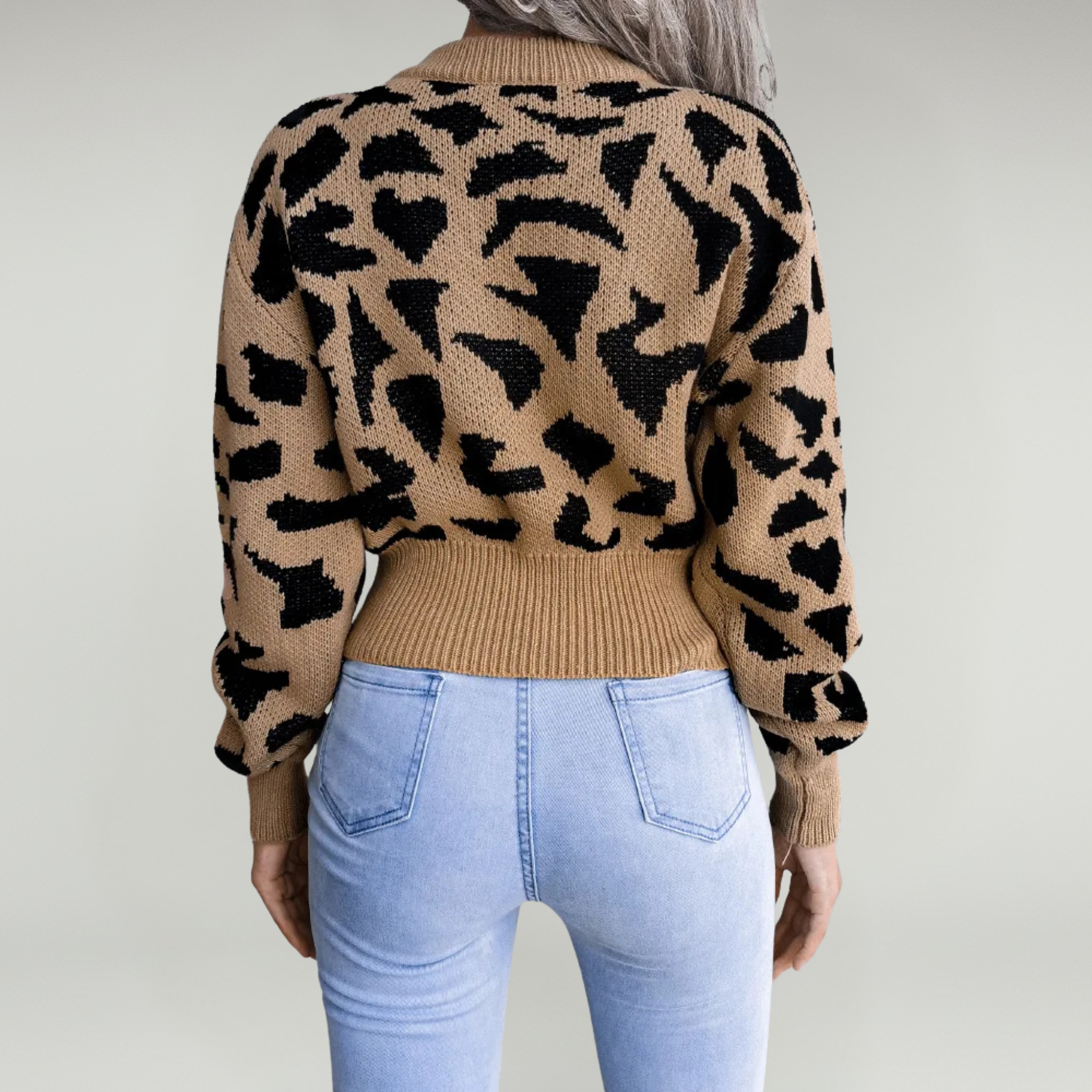 Suéter con estampado de leopardo – Punto acogedor – Look casual de otoño 5