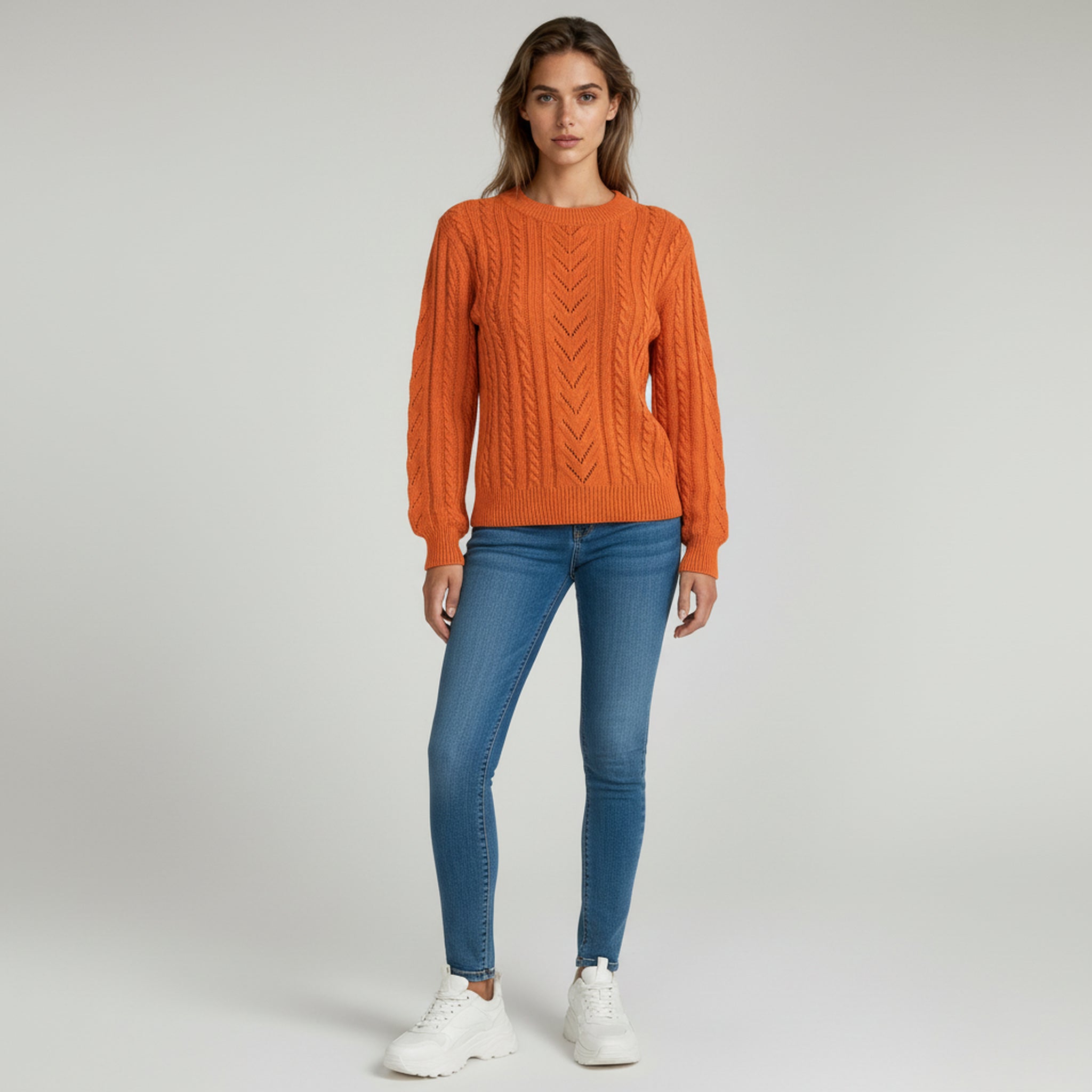 Suéter tipo jersey con diseño calado: prenda esencial y acogedora para el otoño 1