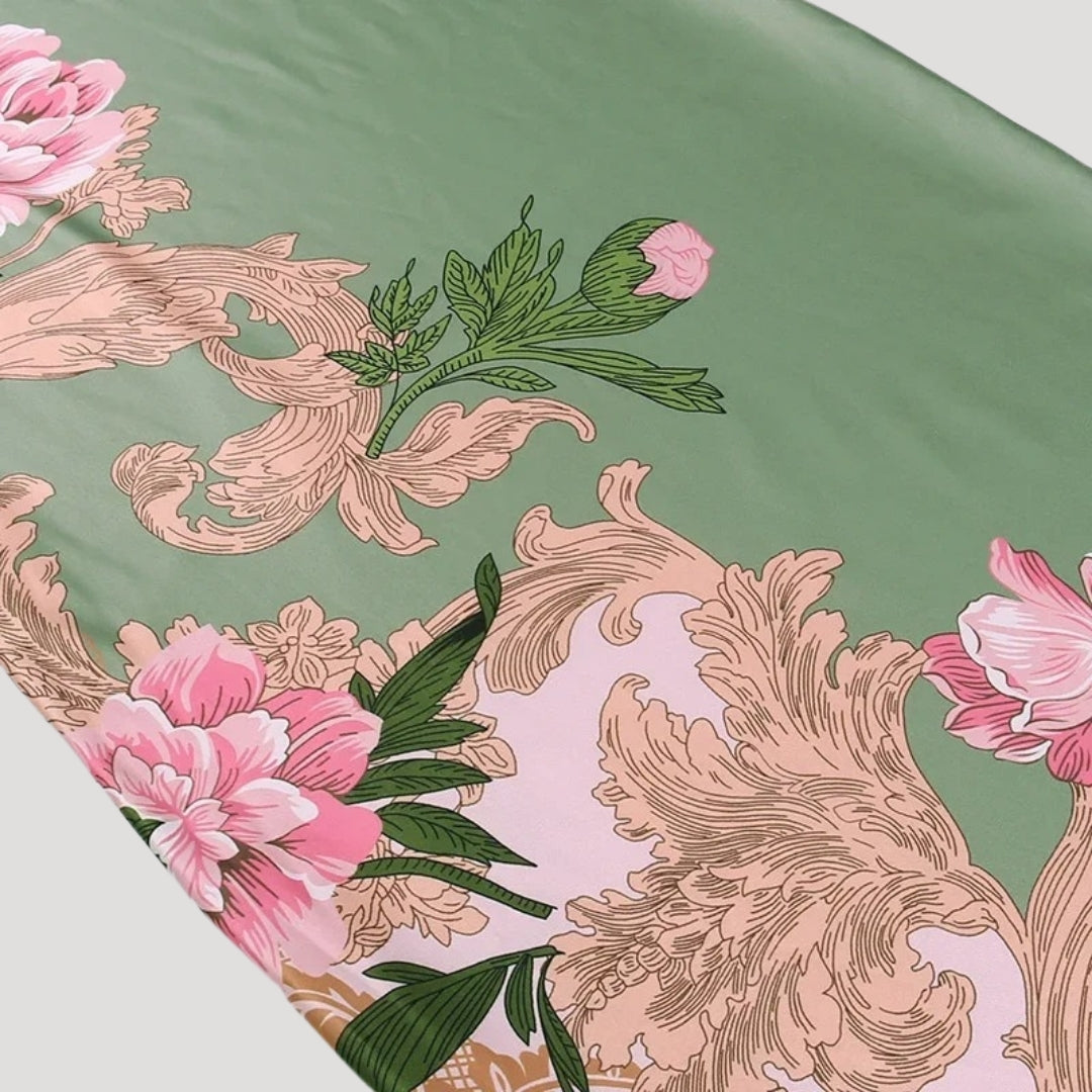 Vestido largo floral ajustado: look elegante para invitada de boda 6