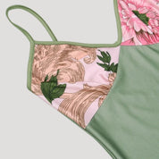 Vestido largo floral ajustado: look elegante para invitada de boda 8