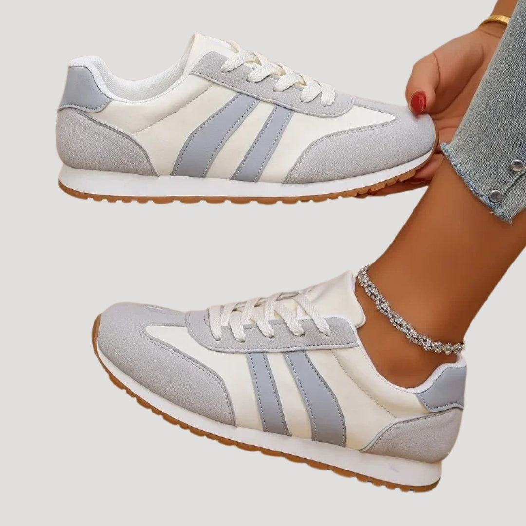 Zapatillas retro para correr con cordones y detalle de rayas 2